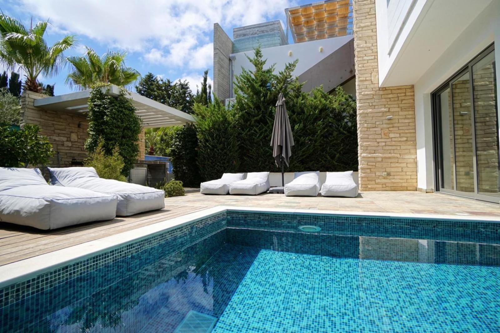 Downtown 1 Villa *